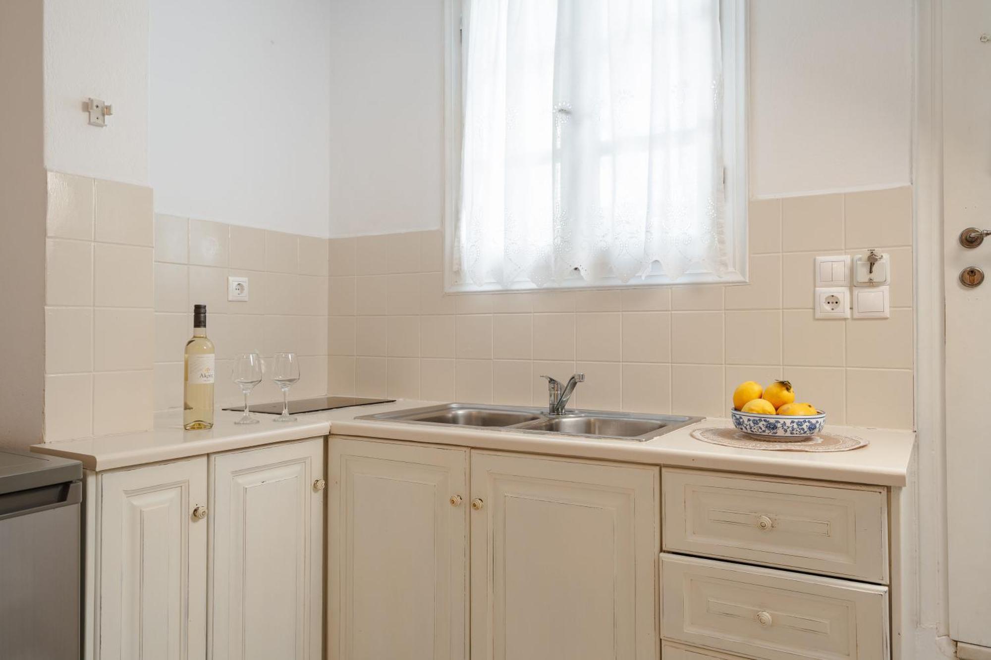 Sea View Apartments & Studios Айя-Анна Номер фото