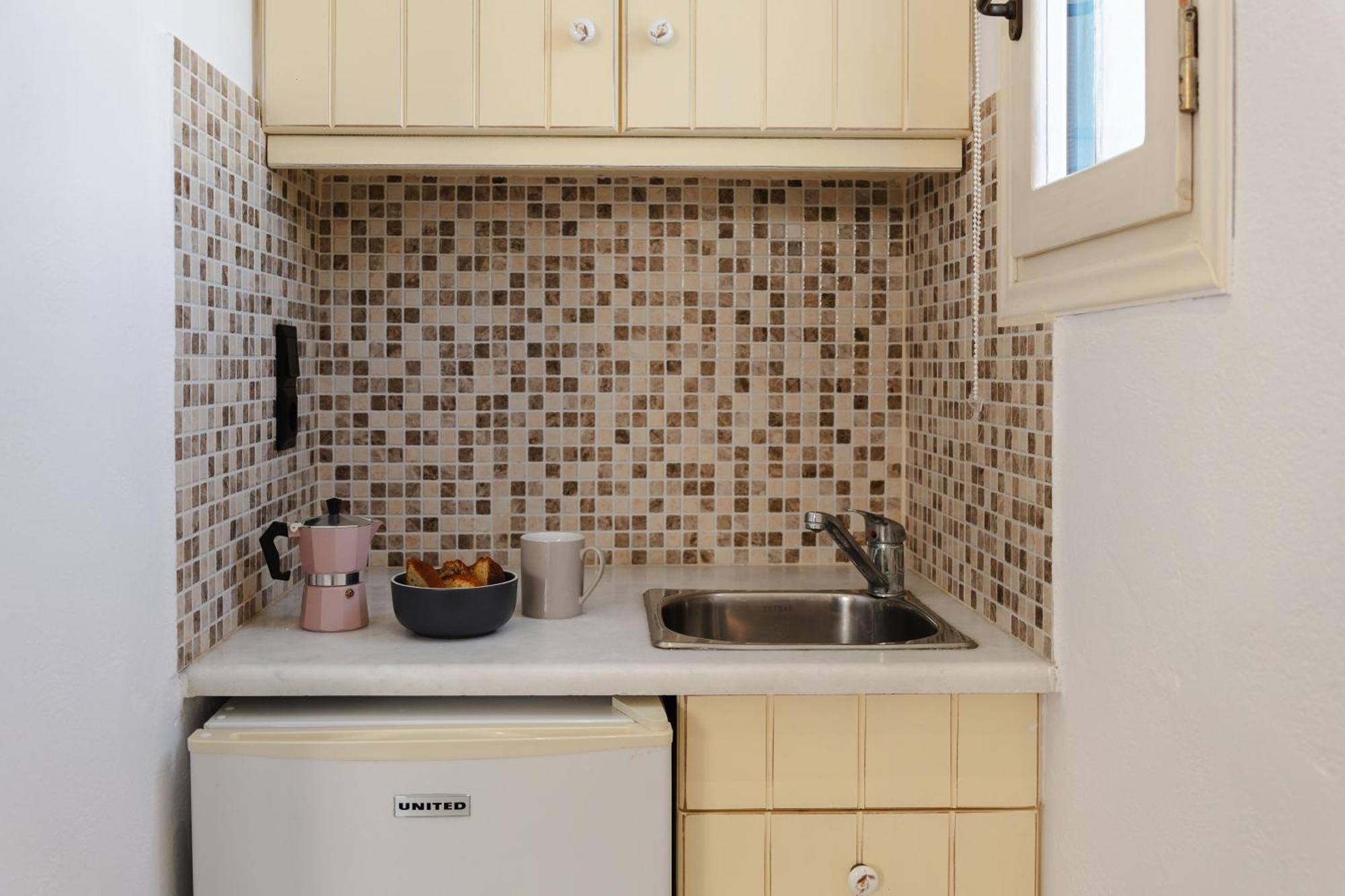 Sea View Apartments & Studios Айя-Анна Номер фото