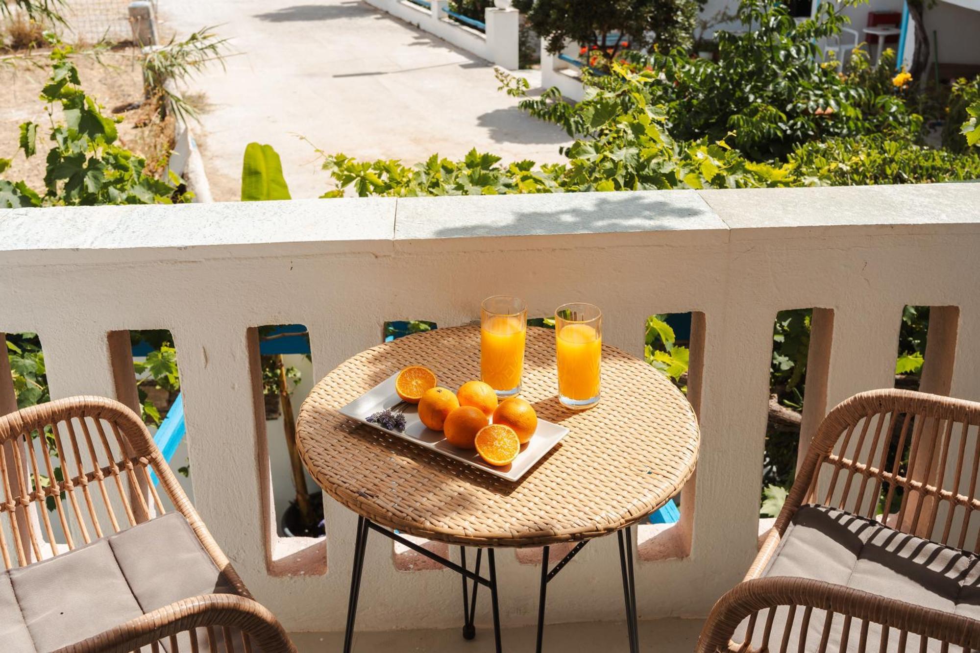 Sea View Apartments & Studios Айя-Анна Номер фото